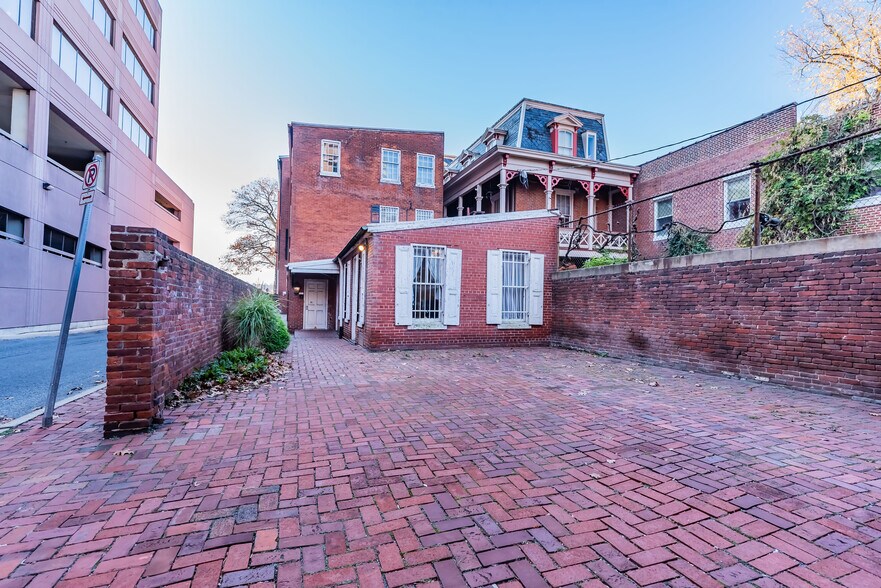 More Photos Of 315 N Front St, Harrisburg Apartments For Sale