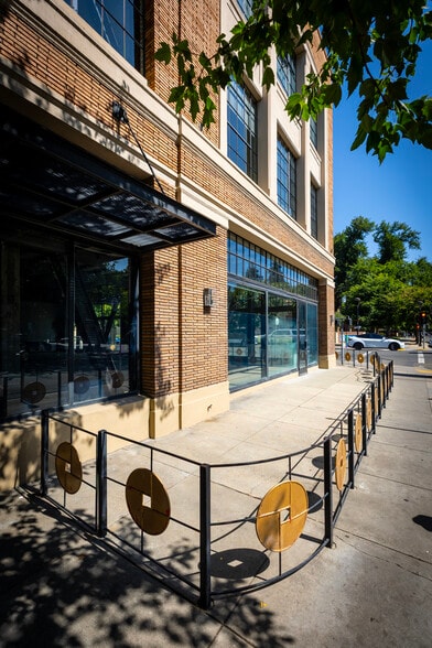 More Photos Of 1530 J St, Sacramento Apartments For Lease