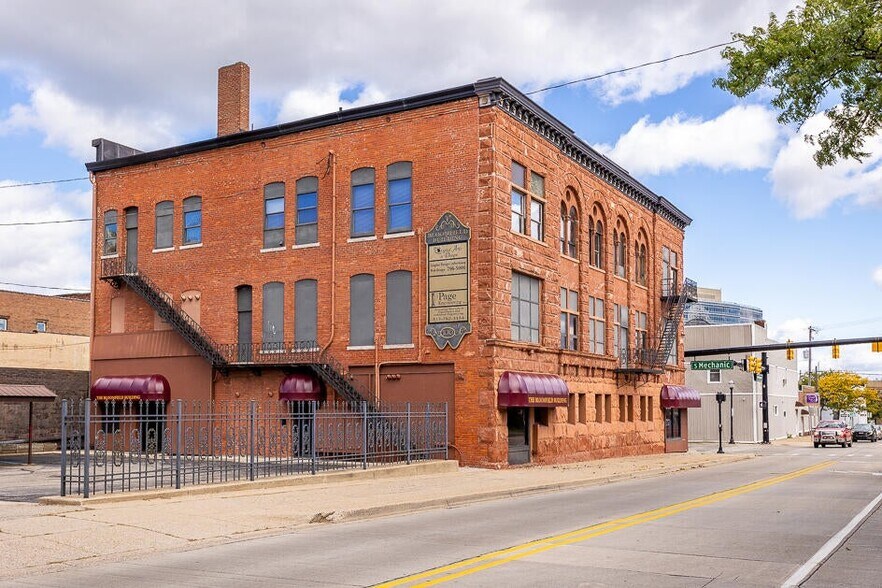 More Photos Of 100 W Washington Ave, Jackson Medical For Sale