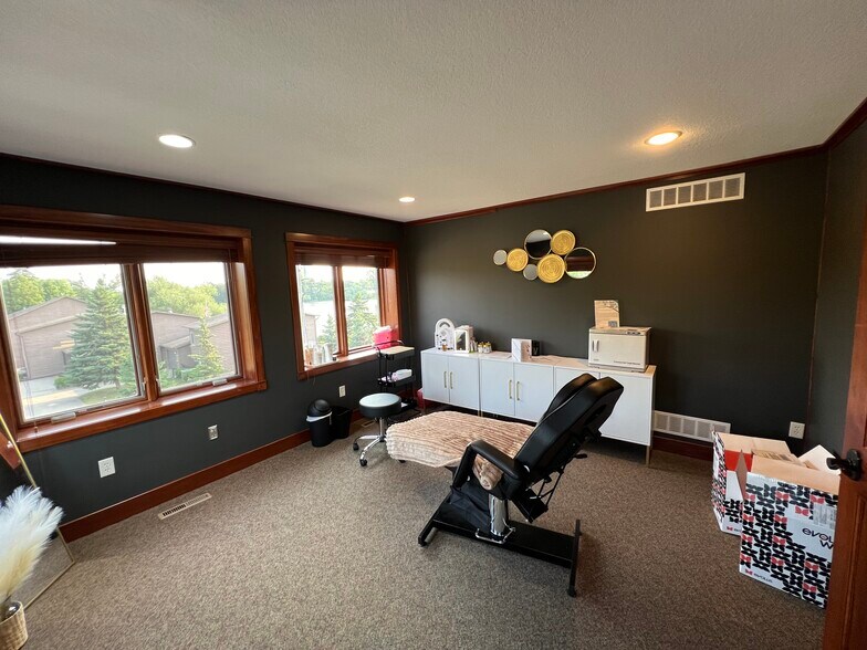 More Photos Of 104 Park Ave N, Park Rapids Medical For Sale