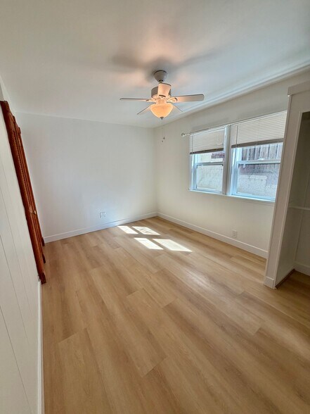 More Photos Of 653 Ramona Ave - Office/Live-Work, Laguna Beach Office For Lease