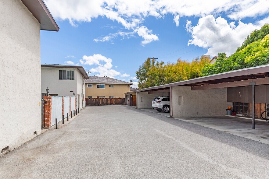 More Photos Of 2388 Karen Dr, Santa Clara Apartments For Sale