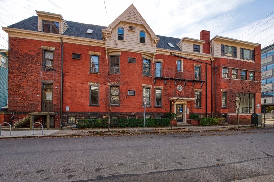 More Photos Of 201 S Craig St, Pittsburgh Office Residential For Lease