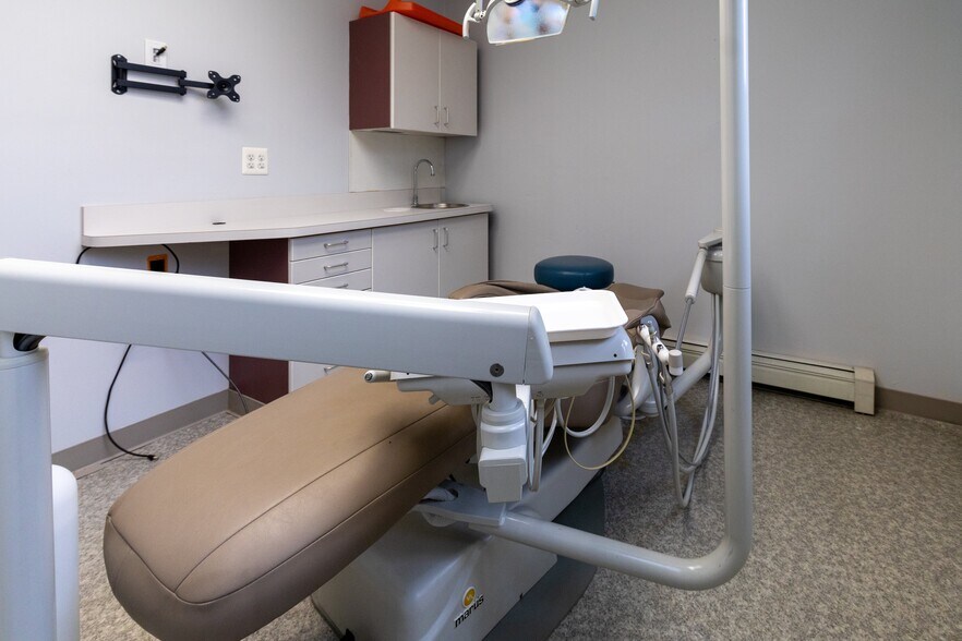 More Photos Of 535 Monmouth St, Gloucester City Medical For Lease