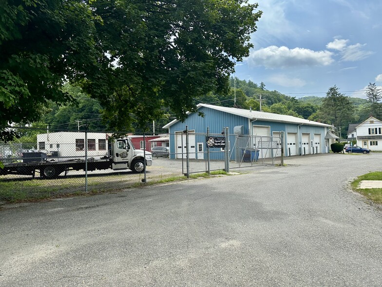 More Photos Of 79 State Rd, Great Barrington Auto Repair For Sale