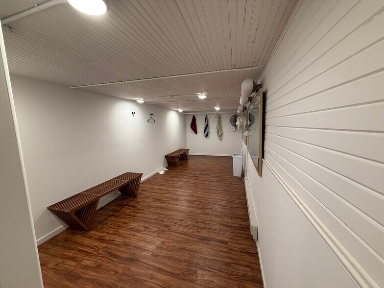 More Photos Of 333 Market St, Zanesville General Retail For Sale