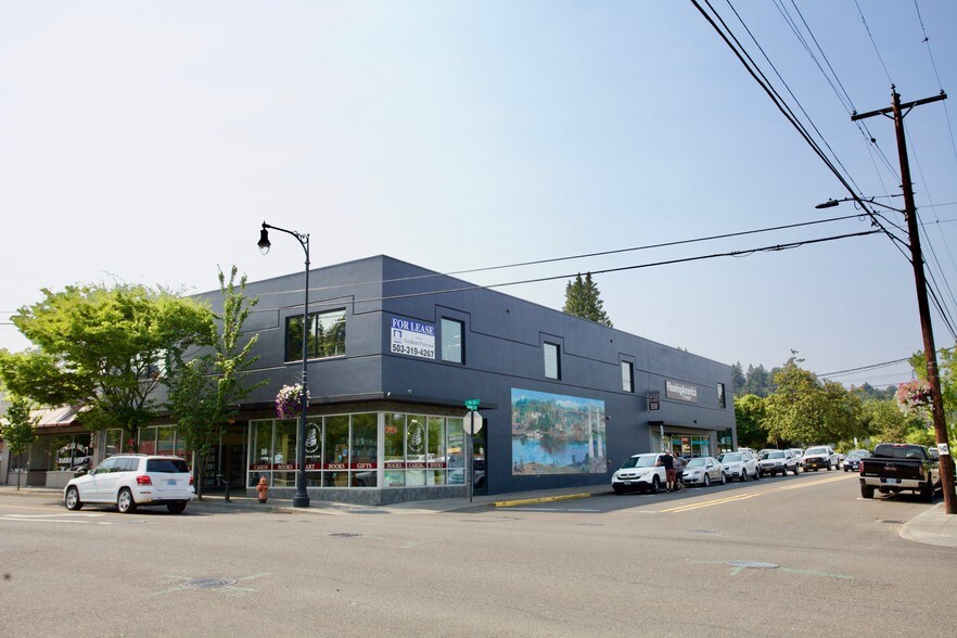 More Photos Of 502 7th St, Oregon City Storefront Retail Office For Lease