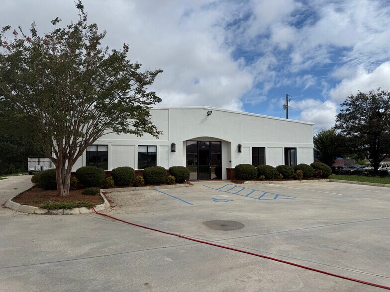 More Photos Of 101 Wilson Way, Calera Flex For Lease