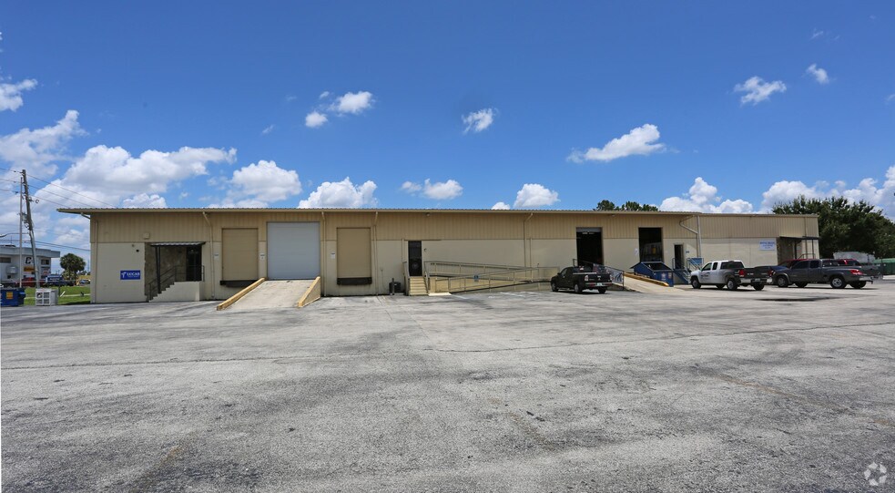 More Photos Of 10101 General Dr, Orlando Warehouse For Lease
