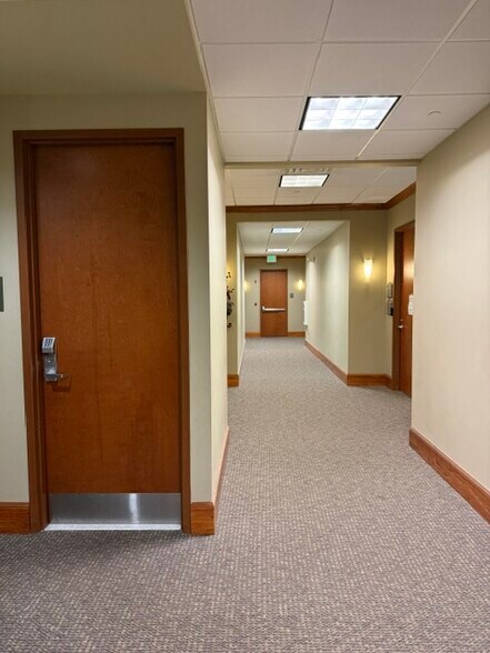 More Photos Of 8860 Columbia 100 Pkwy, Columbia Medical For Sale