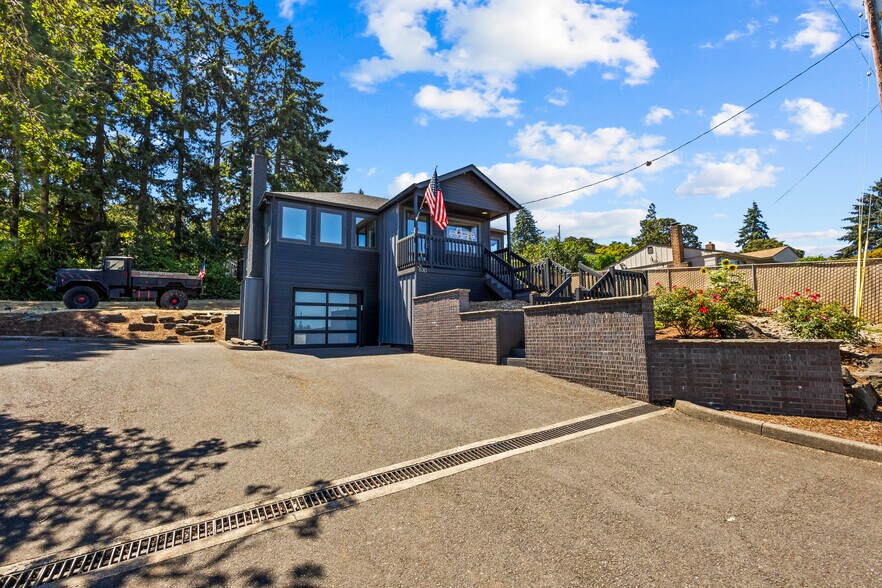 More Photos Of 630 Mary Ave SE, Salem Medical For Sale