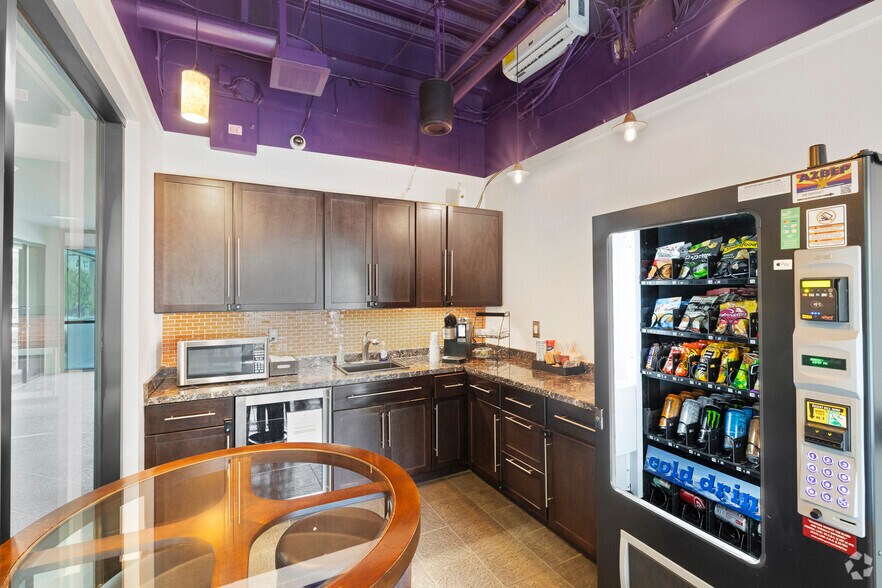 More Photos Of 1490 S Price Rd, Chandler Office For Lease