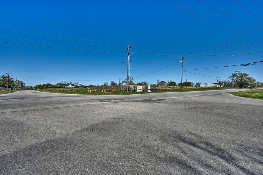 More Photos Of 1057 Tesch St, Bellville Industrial For Lease