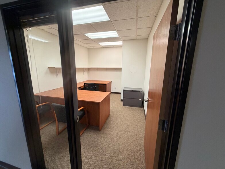 More Photos Of 3225 Monier Cir, Rancho Cordova Flex For Lease