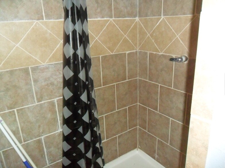 More Photos Of 3101 N Highway 183, Liberty Hill Warehouse For Sale