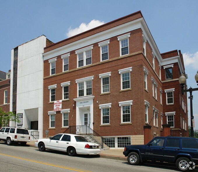 More Photos Of 121 N Main St, Greensburg Office For Lease