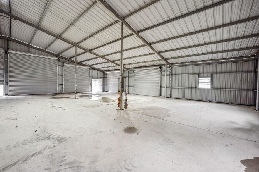 More Photos Of 7517 Us Highway 67, Stephenville Light Distribution For Sale