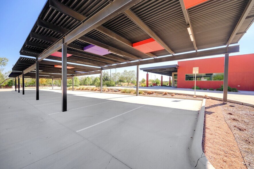 More Photos Of 3610-3626 West Ave, San Antonio Office For Sale