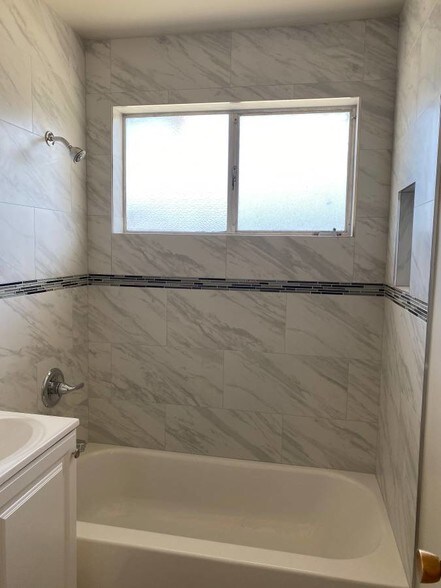 More Photos Of 6 Garden Ct, Belmont Apartments For Sale