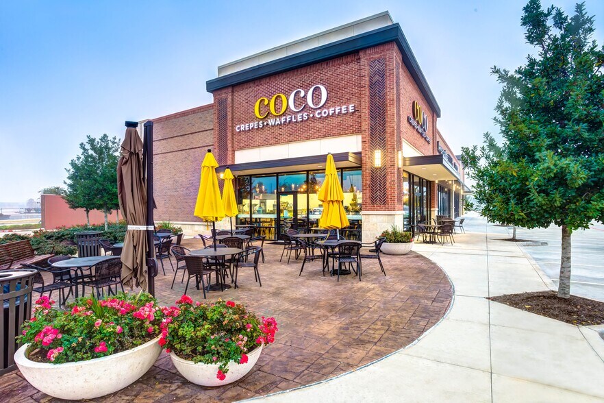 Primary Photo Of 13517 University Blvd, Sugar Land Unknown For Lease