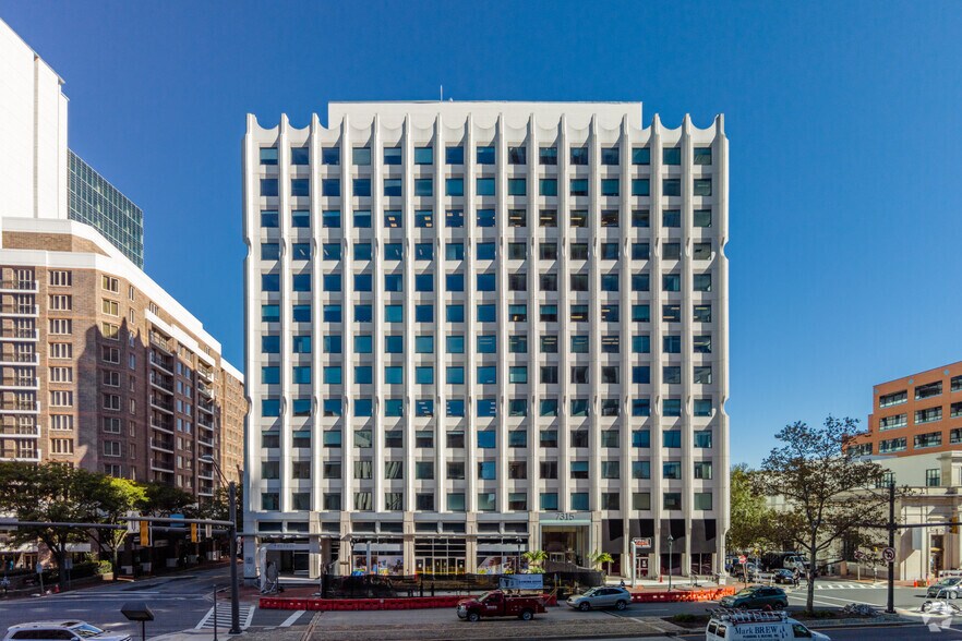 More Photos Of 7315 Wisconsin Ave, Bethesda Office For Lease