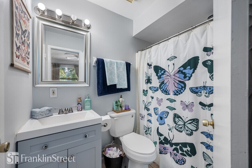 More Photos Of 5113 N Nebraska Ave, Tampa Apartments For Sale
