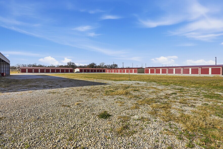 More Photos Of 9910 TX-199 Hwy, Poolville Specialty For Sale