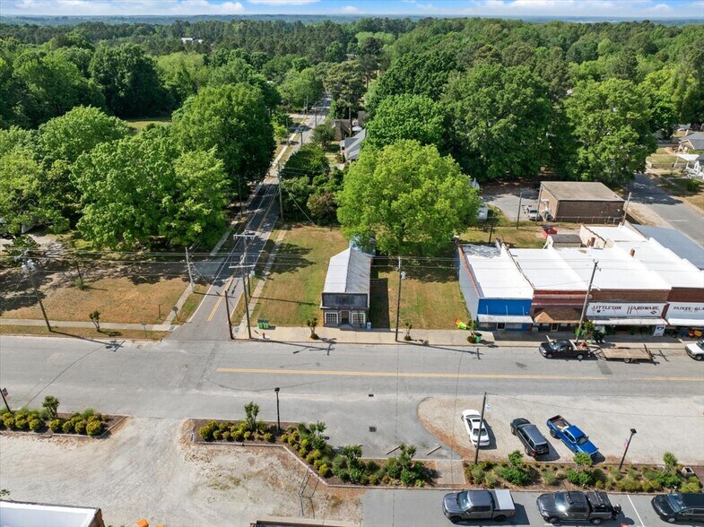 More Photos Of 202 E. North Main Street, Littleton General Retail For Sale