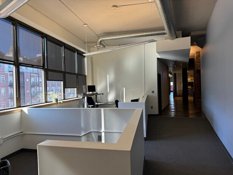 More Photos Of 25 Monroe St, Albany Office For Lease