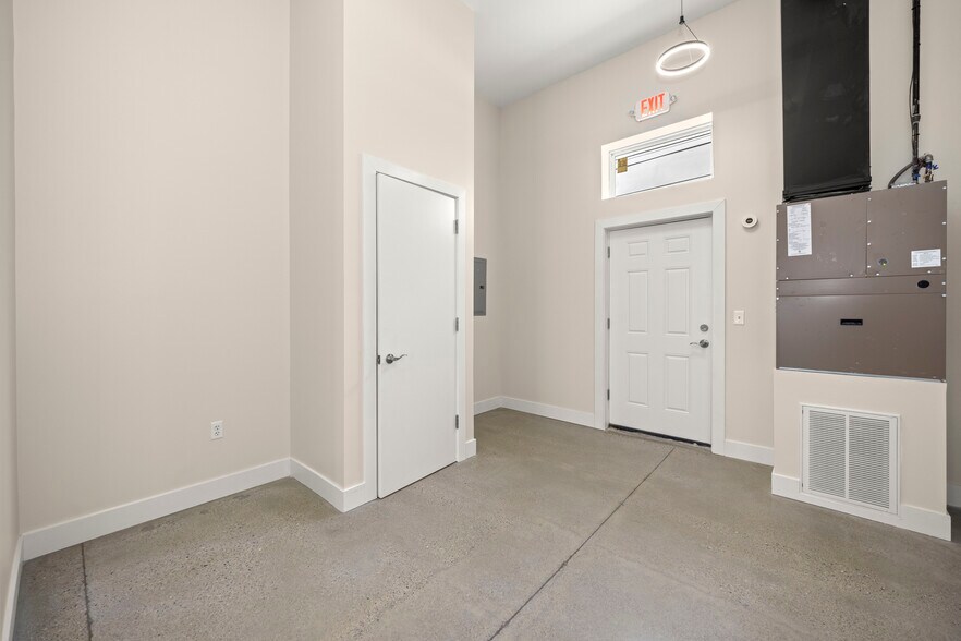 More Photos Of 3462 Greenfield rd, Berkley Medical For Sale