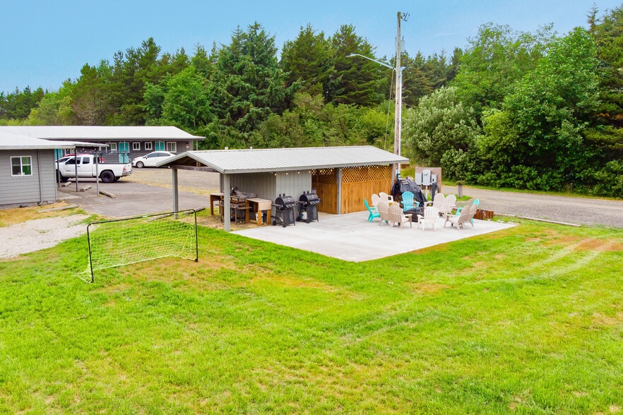 More Photos Of 2013 State Route 105, Grayland Hotel For Sale