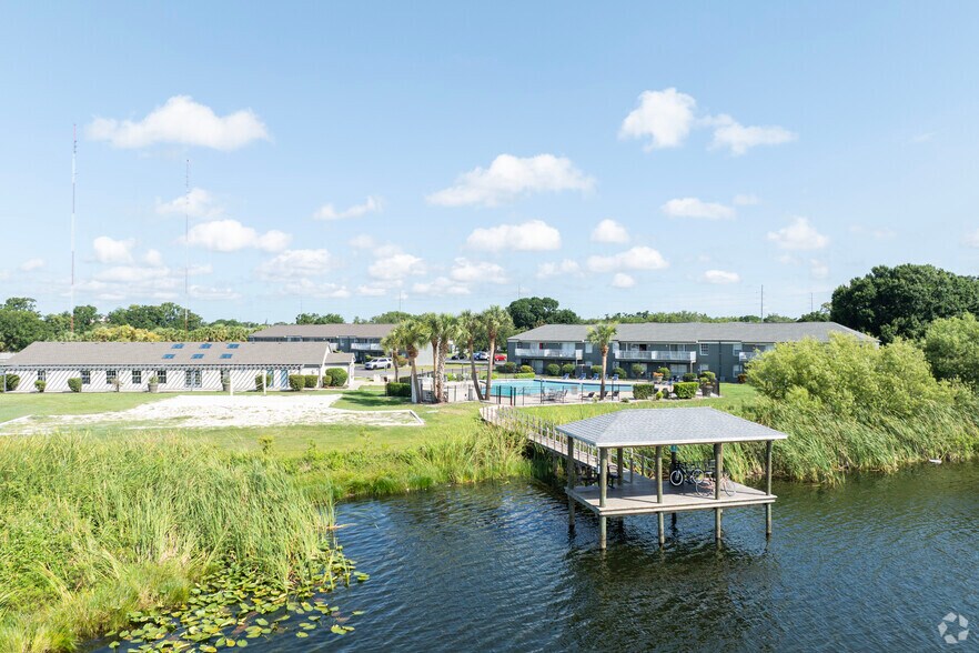 More Photos Of 6900 Concord Dr, Tampa Apartments For Sale