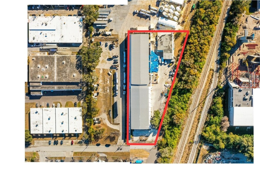 More Photos Of 1555 Sunshine Dr, Clearwater Warehouse For Sale