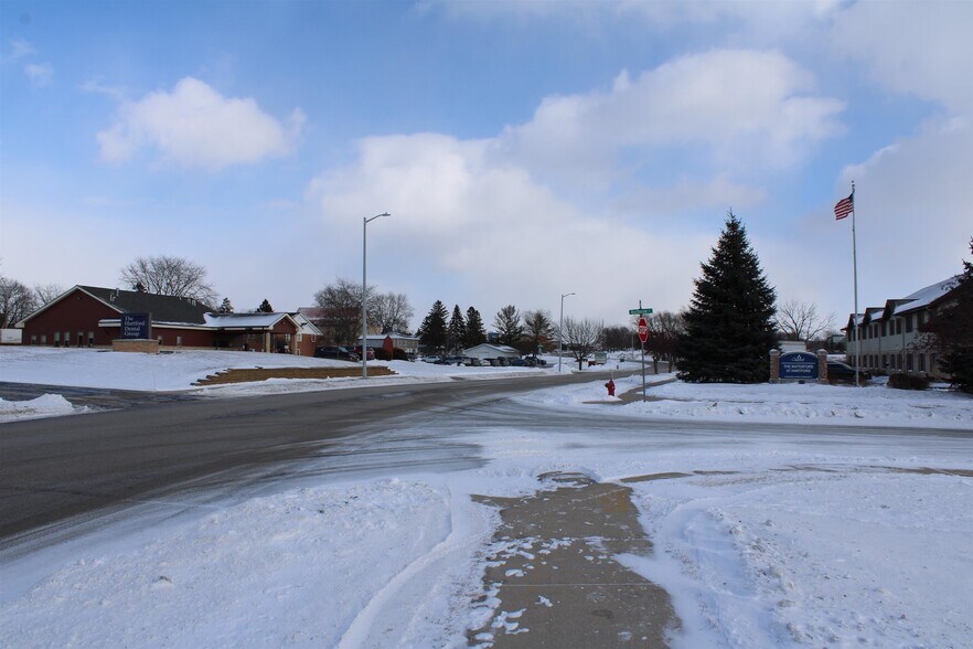 More Photos Of 945 Bell Ave, Hartford Land For Sale