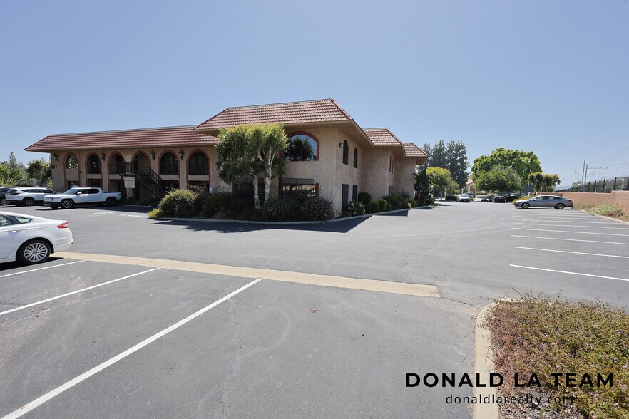 More Photos Of 425 W Bonita Ave, San Dimas Office For Sale