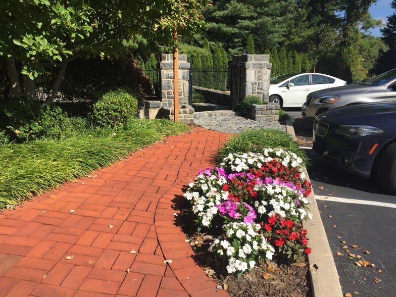 More Photos Of 3701 Kennett Pike, Greenville Medical For Lease