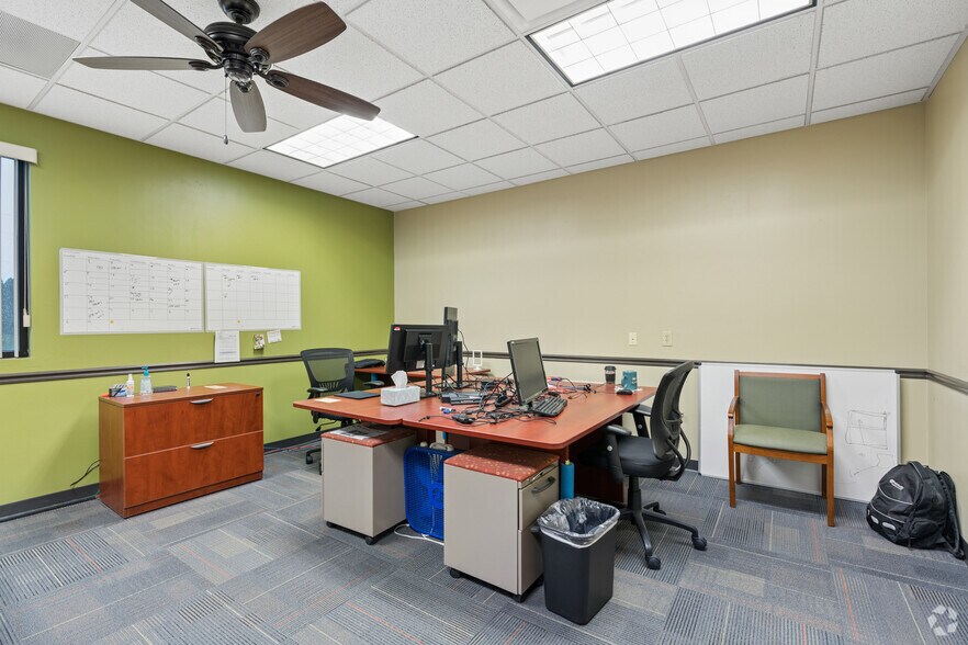 More Photos Of 5050 Old Collinsville Rd, Swansea Office For Sale