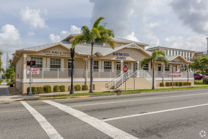 Primary Photo Of 122 Nesbit St, Punta Gorda Office For Lease