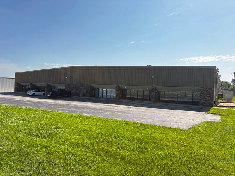 Primary Photo Of 60 N Central Dr, O'Fallon Warehouse For Lease
