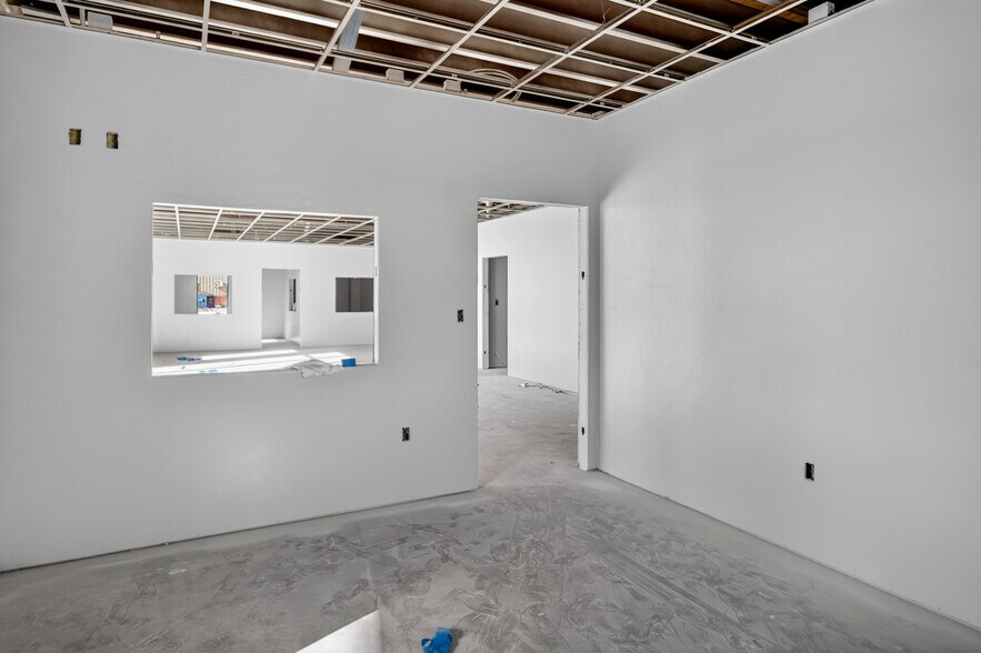 More Photos Of 16510 W Basin St, Odessa Warehouse For Sale