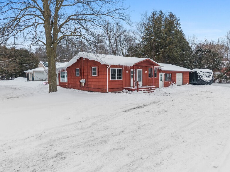 More Photos Of 6749 Ramsgate Rd, Chittenango Multifamily For Sale