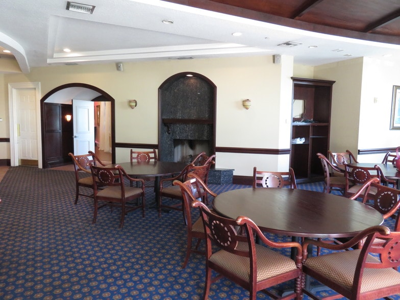 More Photos Of 861 Ballough Rd, Daytona Beach Restaurant For Lease