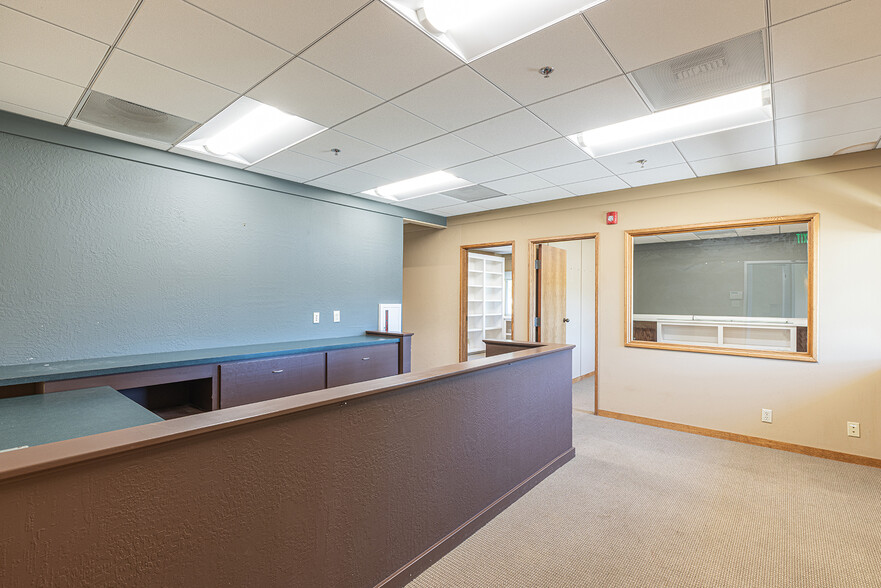 More Photos Of 1101 Vintage Ave, Saint Helena Office For Sale