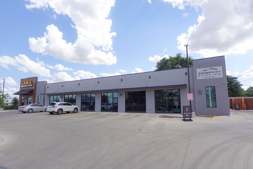 More Photos Of 1430 Unicorn Ave, New Braunfels Storefront For Lease