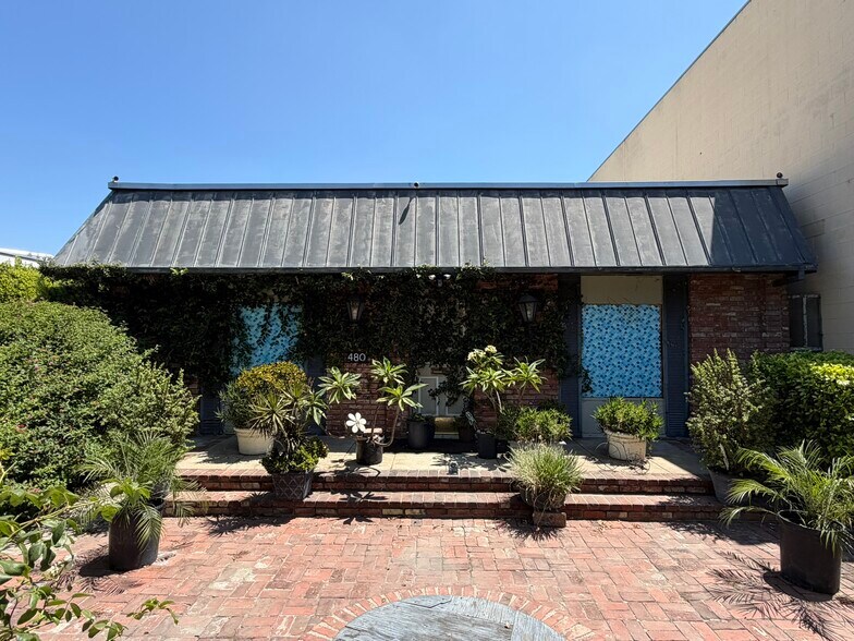 More Photos Of 480 S Rosemead Blvd, Pasadena Office For Sale