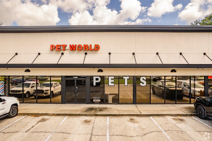 More Photos Of 380 Semoran Commerce Pl, Apopka Unknown For Lease