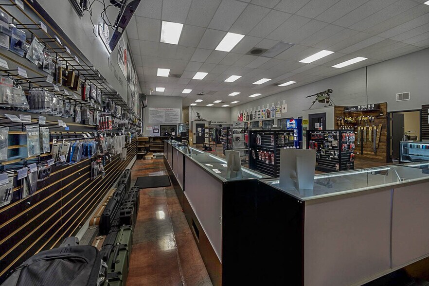 More Photos Of 86321 College View Rd, Eugene General Retail For Sale