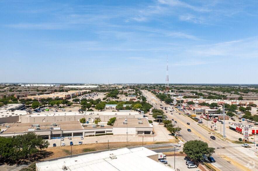 More Photos Of 598 E Round Grove Rd, Lewisville Department Store For Sale