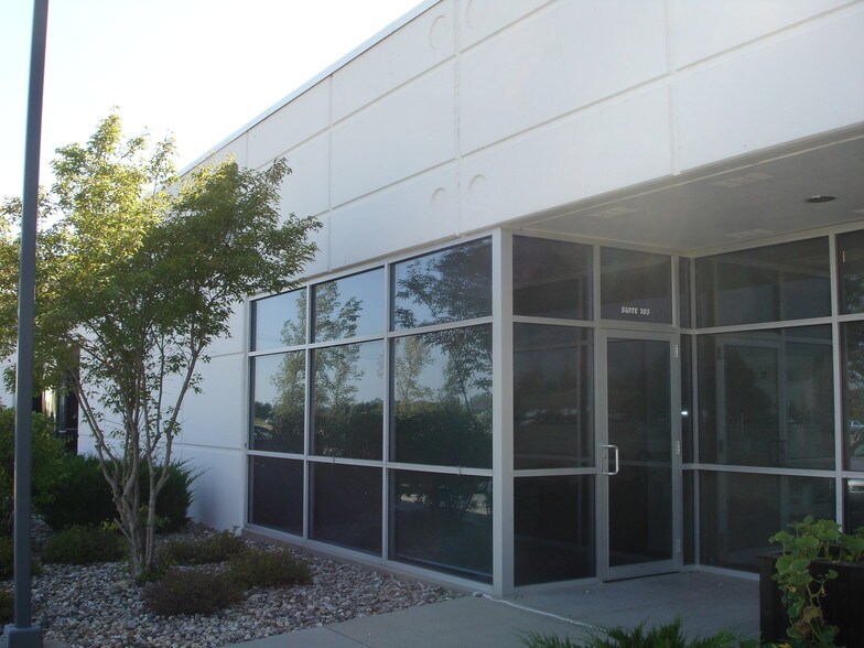 More Photos Of 1523 S Bell Ave, Ames Flex For Lease