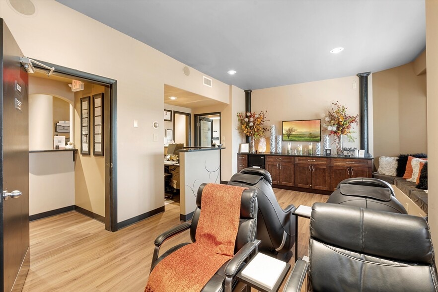 More Photos Of 546 Harkle Rd, Santa Fe Medical For Sale